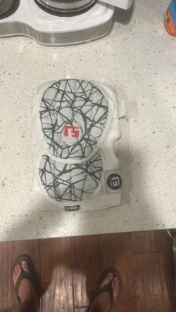 G Form Elbow Guard
