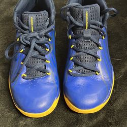 UnderArmour Lockdown 3 Basketball Shoe Size 3Y