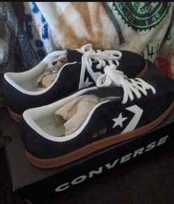 Size Eleven, Converse shoes