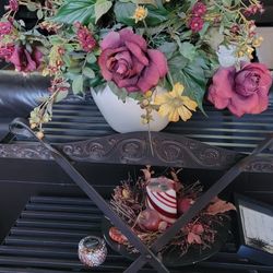 Beautiful Floral Pot/arrangement 