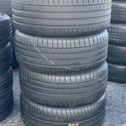 SET OF TIRE 275 50 20 Michelin 85% LIFE