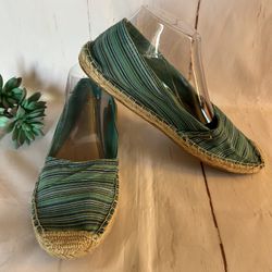💚OLD NAVY • Striped Flat Canvas Espadrilles