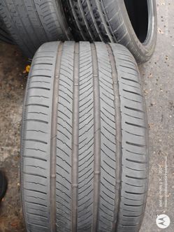 255/35 19 Michelin Tire 1 for $30