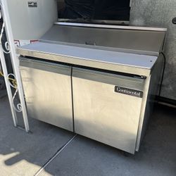 Commercial Salad & Sandwich Prep Table . Continental 