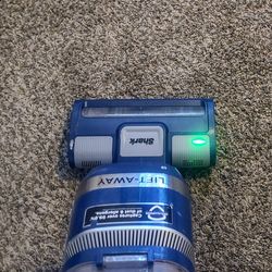 SHARK Navigator Lift-Away Pet Pro Vacuum
