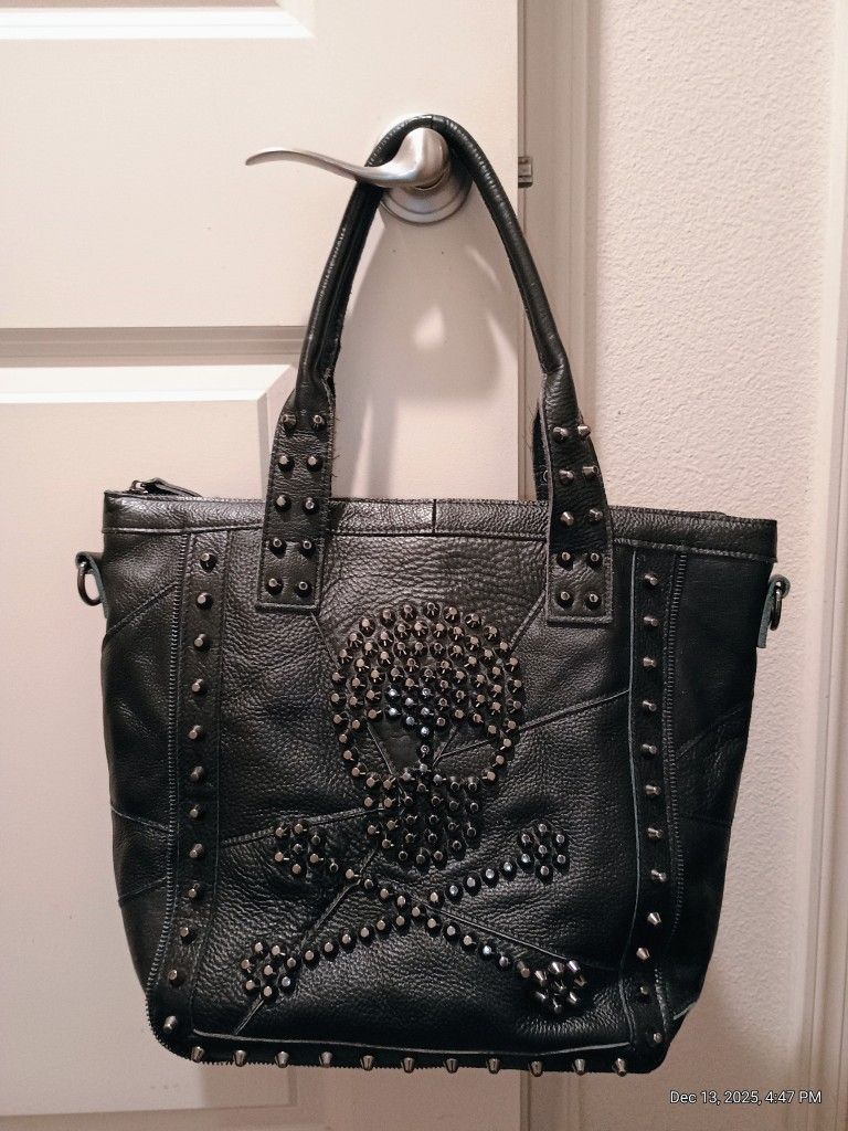 Black Skull Purse