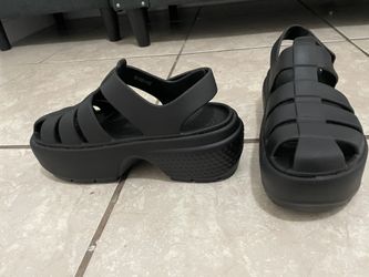 Crocs Women Or Men Brand New 