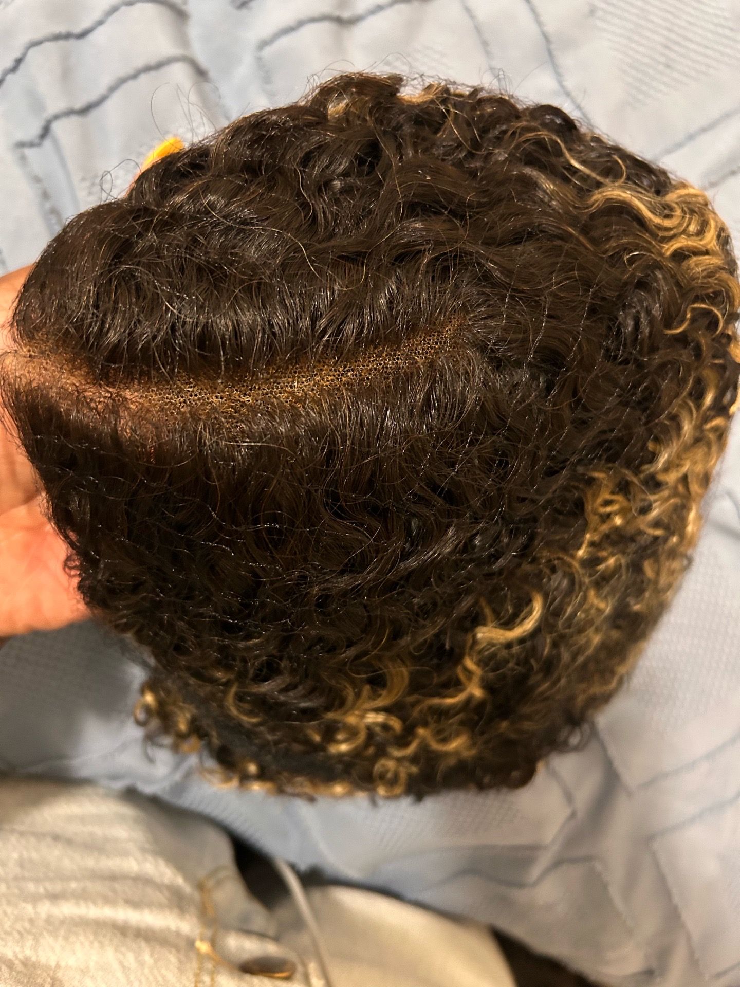 Blonde highlights Short Cut Curly Minimalist HD Lace Glueless Side Part Wig 100% Human Hair Pre-Cut Lace