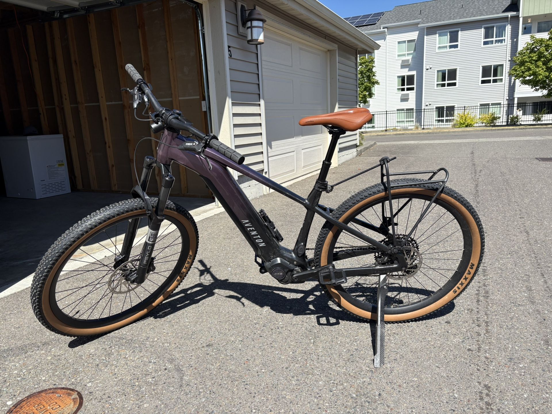 Aventon Ramblas E-bike/E-Mountain Bike-Like New!