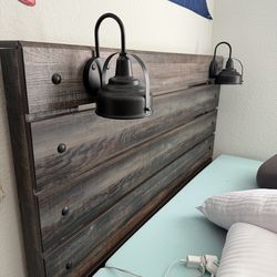 Ashley Furniture Bed Frame Rustic Wood Finish (Queen)