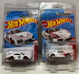 Hot Wheels Porsche 935 and 918 Red Edition