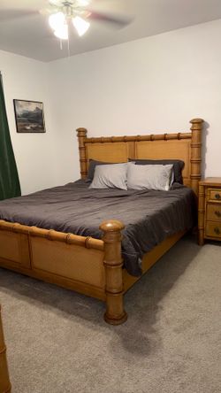 Real Wood Vintage King Bed Frame with Box Spring
