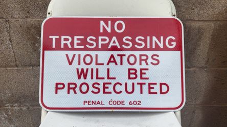 NO TRESPASSING  🪧