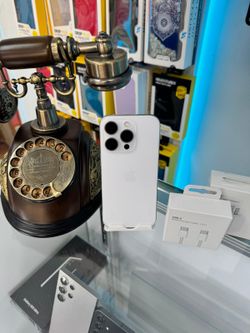 iPhone 15 Pro Max ! LIMITED TIME SALE!