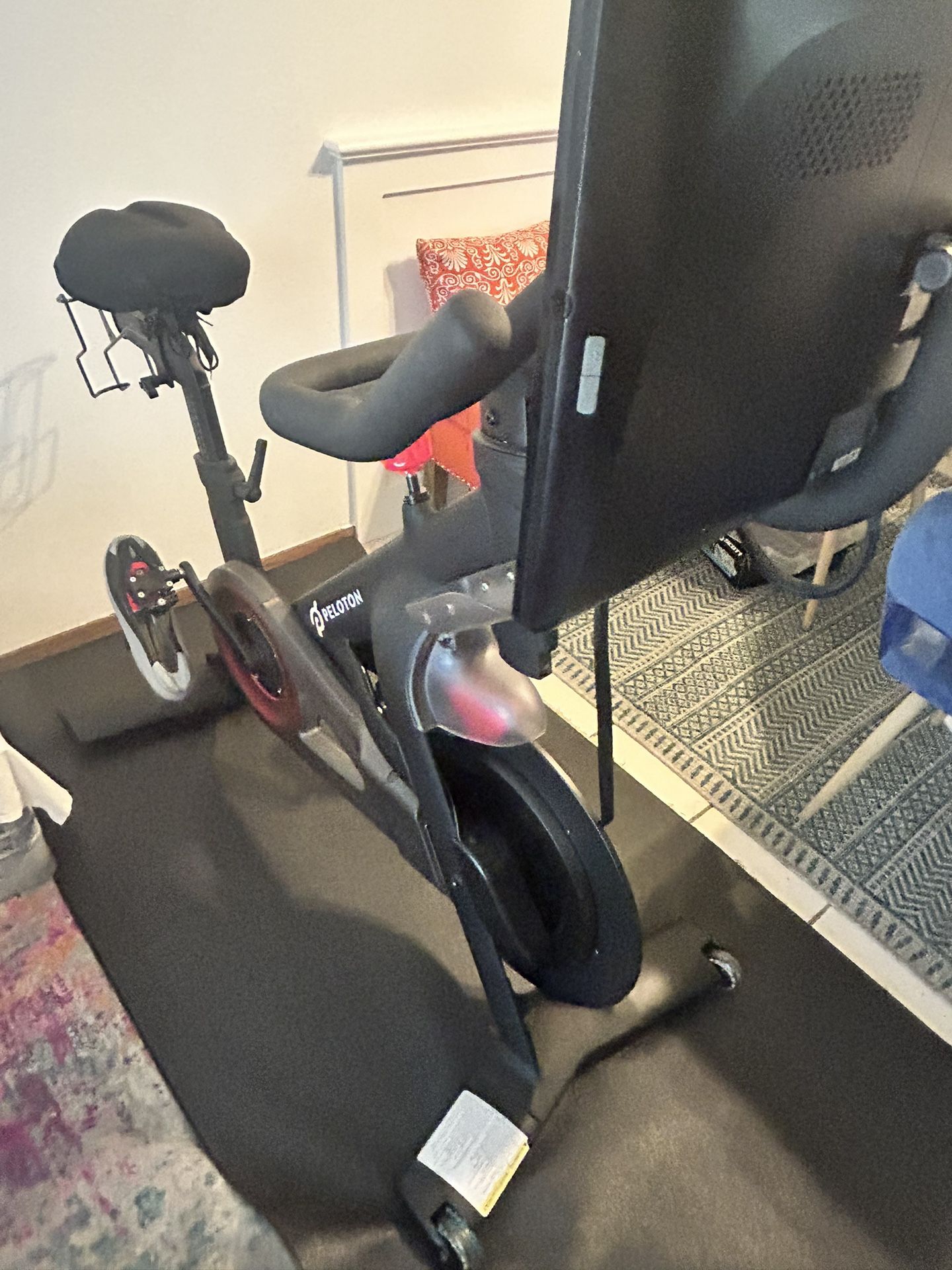 PELOTON exercise Bike