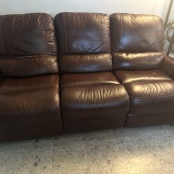 Brown Couch 🛋️