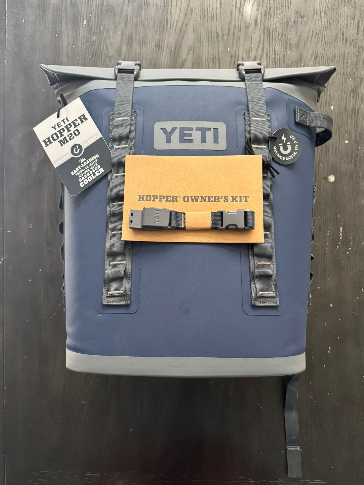 New Yeti Hopper M20 Soft Backpack Cooler Navy