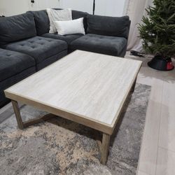 Coffee/Cocktail Table