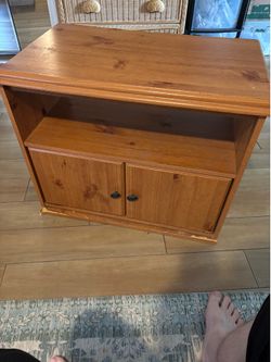 Small entertainment center