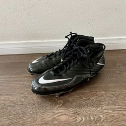Nike Black and White Athletic Cleats