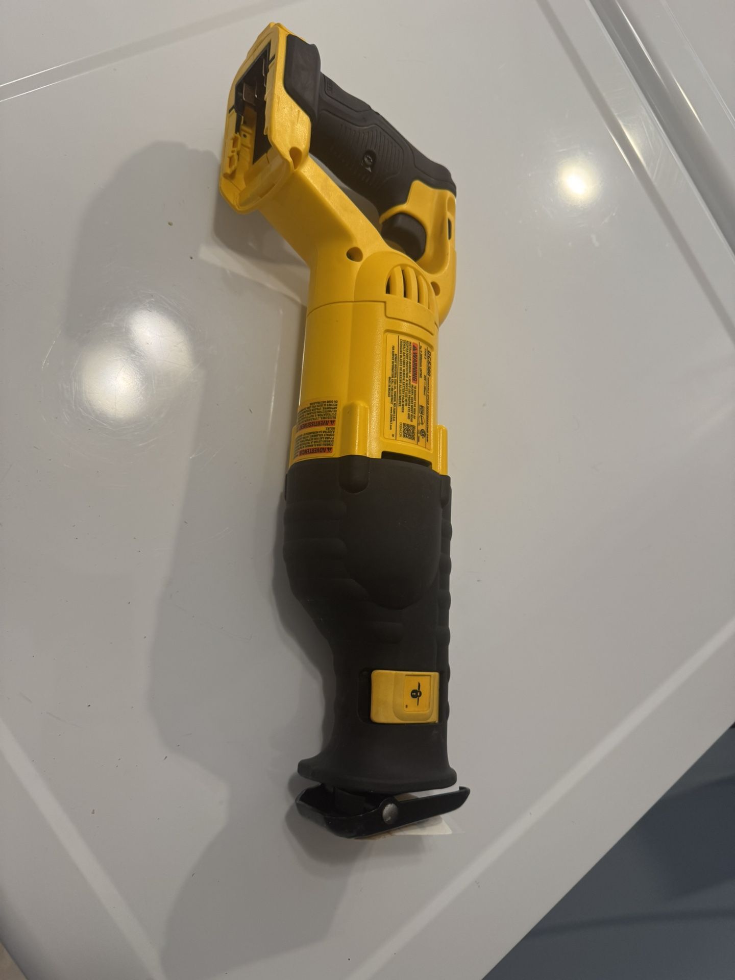 DEWALT 20-volt Max Variable Speed Cordless Reciprocating Saw 2024 model NEW