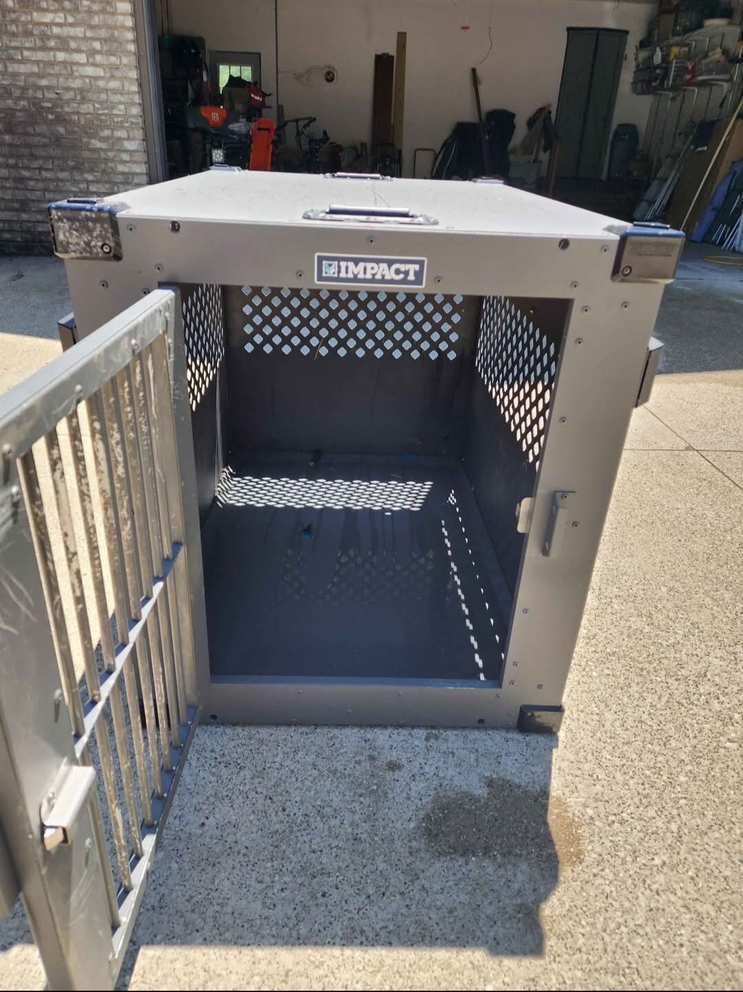 Impact/Large~Ash/Collapsible~Dog~crate+Carrier