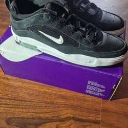 Nike SB Air Max Ishod Panda