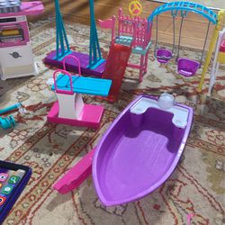 Barbie House Plus a lot Of Extras for Sale in Pasadena, CA - OfferUp