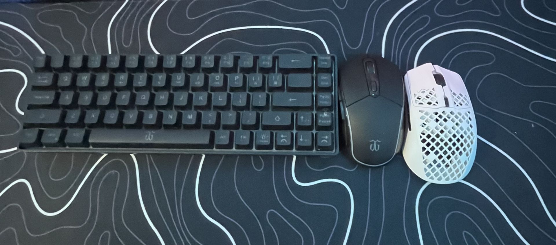 Wireless keyboard and mouse combo with extra wired mouse. Electronics & Media