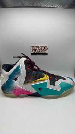 Nike LeBron 11 What the LeBron Sz. 13