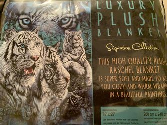 Gardner 12 White Tigers Luxury Plush Blanket Queen Size