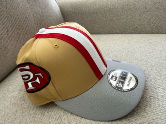New Era NFL San Francisco 49ers Team 9Fifty 950 Snapback Hat Tan Helmet One Size, not Purdy, Wagner, kittle, McCaffrey, rice, Montana