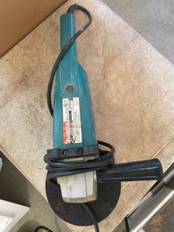 Makita 7” electronic sander – polisher