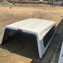 6 foot camper fits Ford ranger or Toyota’s