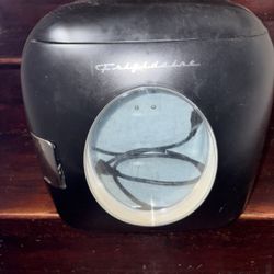 Frigidaire Mini Fridge 
