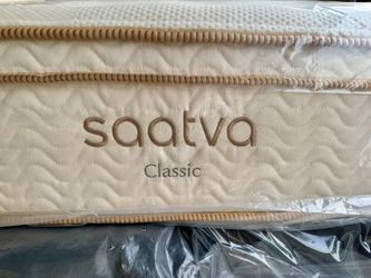 Like New - Queen Saatva Classic Luxury Firm Mattress - Delivery Available