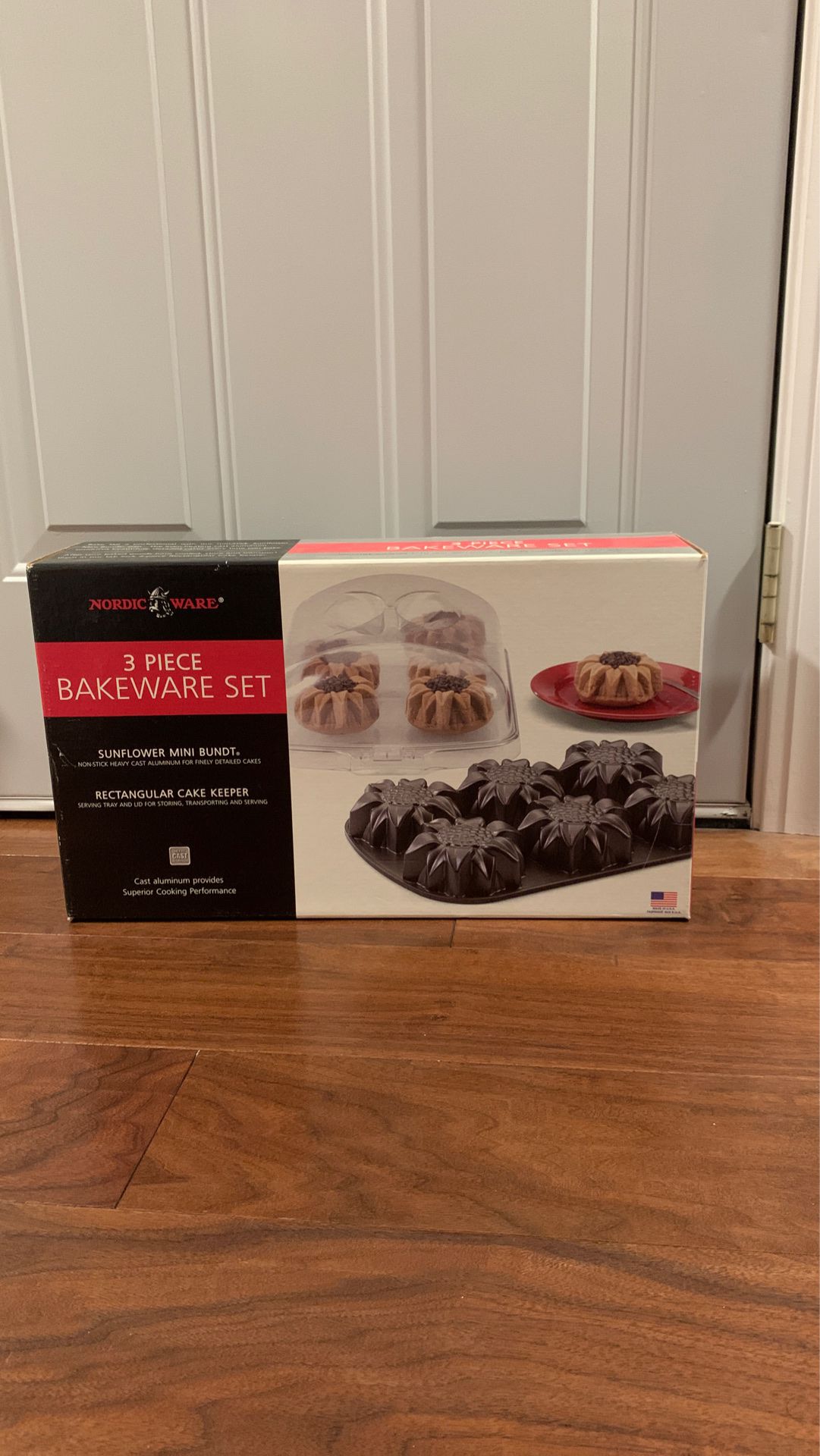 Bakeware set 3 piece - New in box