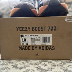 Yeezy Boost 700