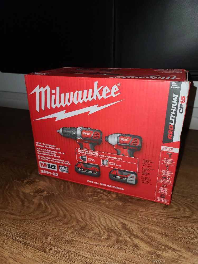 Milwaukee M18 Drill And Impact Drill Driver Kit (NEW)