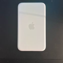 Apple Air Portable Charger MagSafe