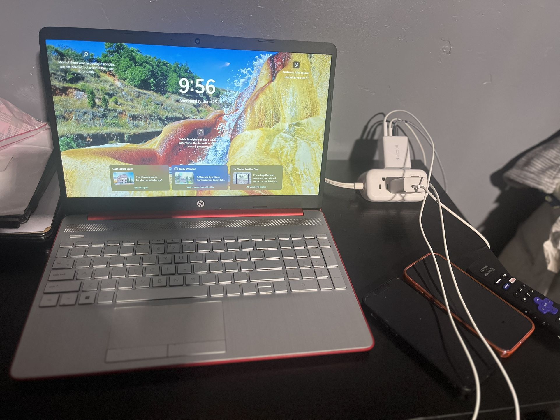 HP 15.6" Pentium 4GB/128GB Laptop-Scarlet Red