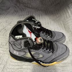 Off-White Metallic 5s