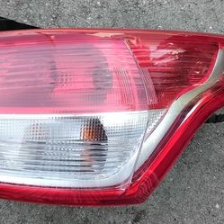 2013 2014 2015 2016 FORD ESCAPE RIGHT PASSENGER TAIL LAMP