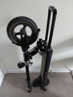 Glion Dolly Electric Scooter – Folds Like a Suitcase – Works Great