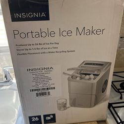 Insignia Portable Ice Maker