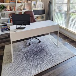 Office desk and a chair