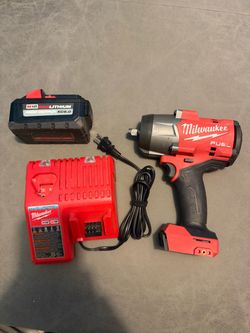 Milwaukee 18v 1/2 square-ring impact