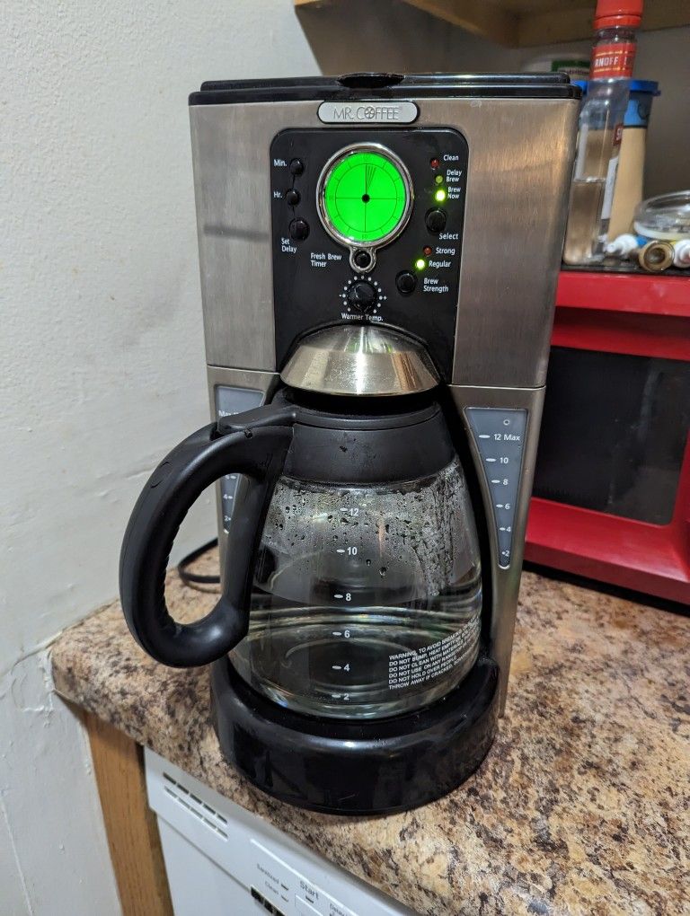 Mr Coffee 12 Cup Coffee Maker With Digital Clock