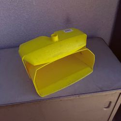 Dust pan