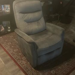 Used Rocking Chair 